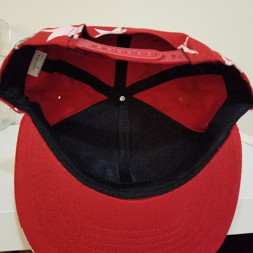 Snapback - Picture 4 of 5
